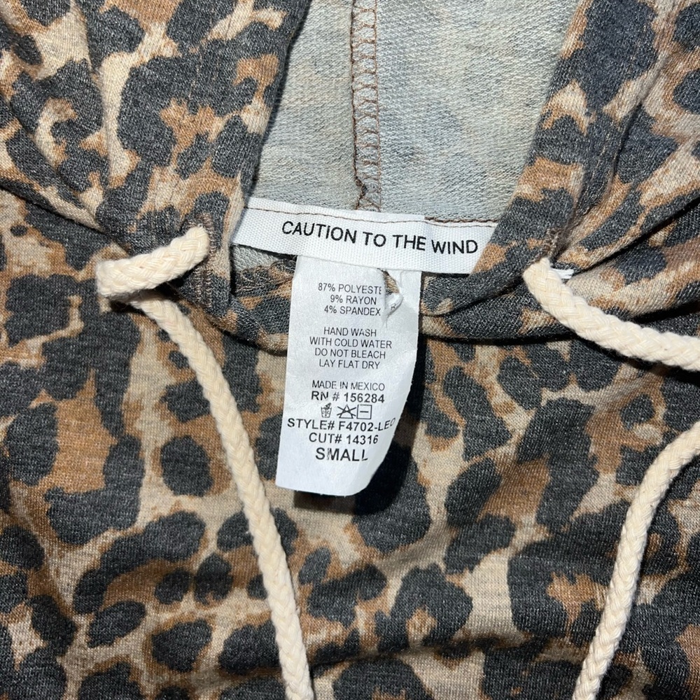 Cheetah Cropped Sweatshirt - Picture 3 of 3